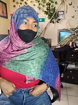 Snapshot of NAJWA-ARAB chatting on February 2025 02:04:02 PM NAJWA-ARAB online show from February 2025 02:04:02 PM