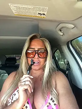 sunshinekisses online show from May 2026 03:07:01 PM