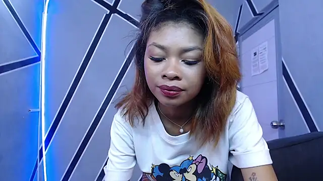 Snapshot of Perla_prg chatting on January 2025 07:50:02 PM Perla prg online show from January 2025 07:50:02 PM