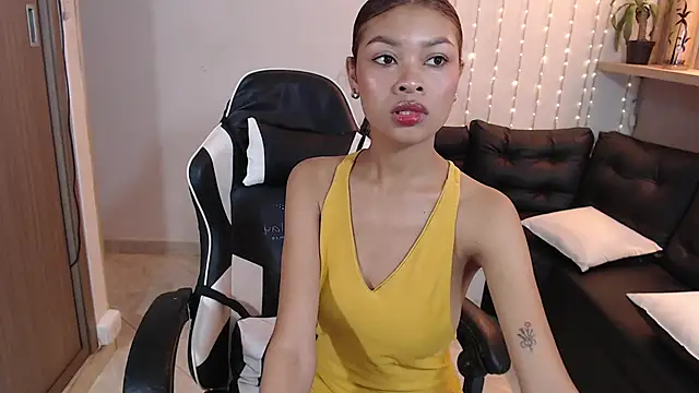 Snapshot of Perla_prg chatting on February 2025 12:05:02 PM Perla prg online show from February 2025 12:05:02 PM