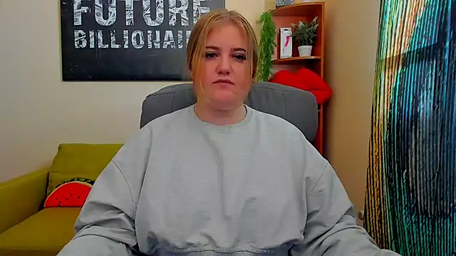 Snapshot of Doliss chatting on February 2025 06:40:01 AM Doliss online show from February 2025 06:40:01 AM