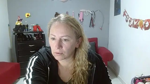 emperabigbootybigass online show from March 2025 12:23:02 PM