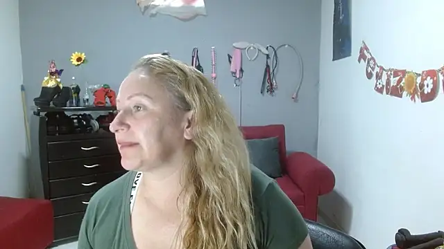 emperabigbootybigass online show from March 2025 09:48:01 PM