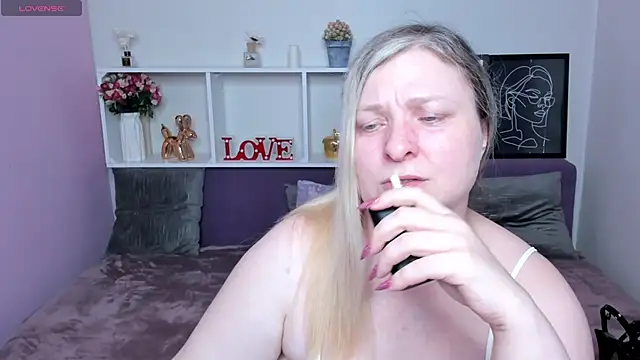 AnnaXCherri online show from November 2025 02:32:02 AM