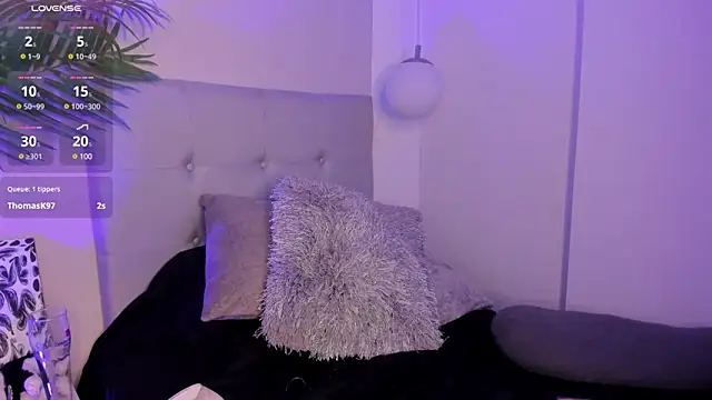 Snapshot of Manu_Velez chatting on January 2025 05:51:02 PM Manu Velez online show from January 2025 05:51:02 PM