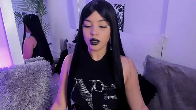 Snapshot of Manu_Velez chatting on January 2025 10:34:02 PM Manu Velez online show from January 2025 10:34:02 PM