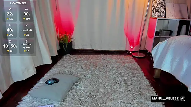 Snapshot of Manu_Velez chatting on October 2025 02:37:02 AM Manu Velez online show from October 2025 02:37:02 AM