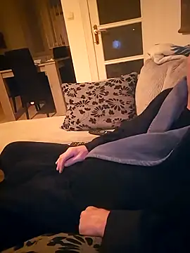 KnownObligation1 online show from December 2025 04:14:01 PM