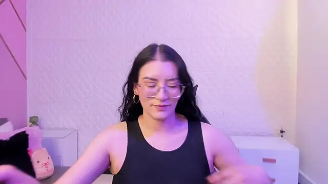 Violetaa diazz online show from July 2026 08:46:02 PM