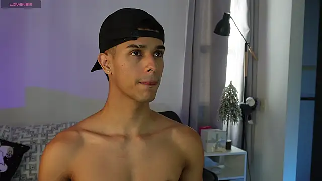 Busterspinter online show from December 2025 03:50:01 PM