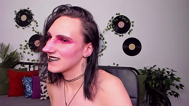 FillDammon online show from January 2025 01:12:01 PM