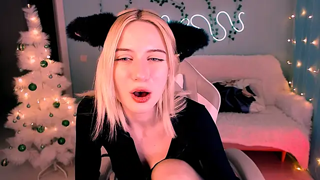 Snapshot of Sweet_Richal chatting on December 2024 01:13:02 AM Sweet Richal online show from December 2024 01:13:02 AM