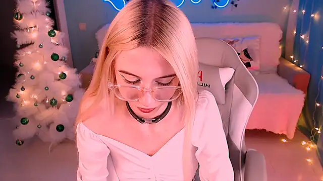 Snapshot of Sweet_Richal chatting on January 2025 04:21:01 AM Sweet Richal online show from January 2025 04:21:01 AM