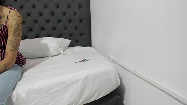  candy jade  online show from February 2026 10:36:01 AM