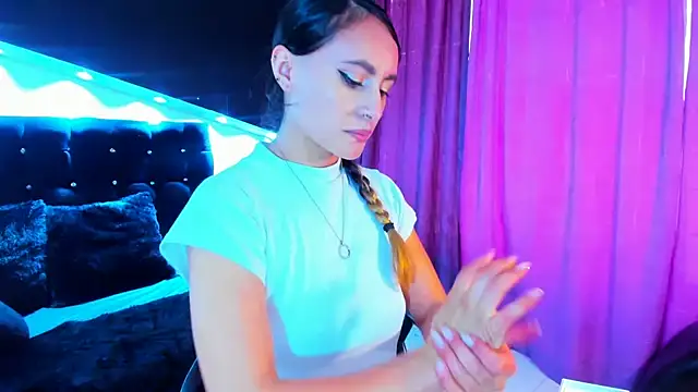 Snapshot of Coral_Gibson chatting on February 2025 12:37:02 PM Coral Gibson online show from February 2025 12:37:02 PM