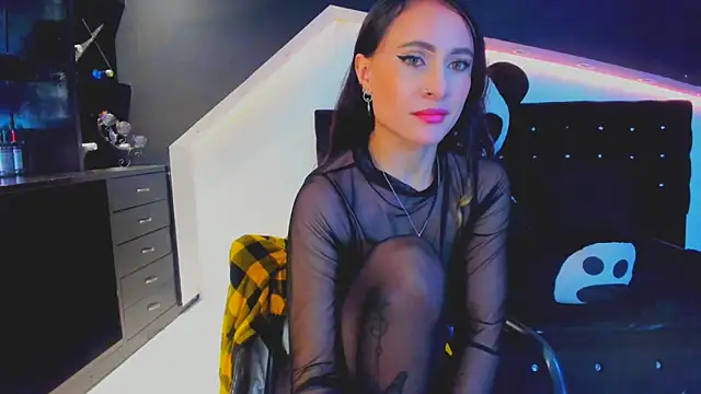 Snapshot of Coral_Gibson chatting on March 2025 12:35:02 PM Coral Gibson online show from March 2025 12:35:02 PM