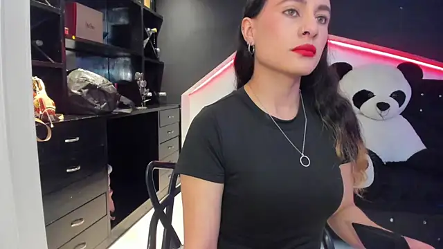 Snapshot of Coral_Gibson chatting on September 2025 12:52:02 PM Coral Gibson online show from September 2025 12:52:02 PM