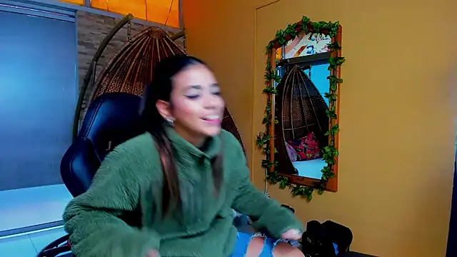 GiaFu online show from January 2025 11:59:01 AM