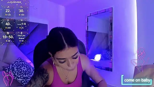 GiaFu online show from November 2025 05:52:01 PM