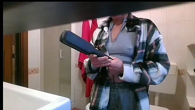 KarolinaReaper online show from March 2026 02:35:02 PM