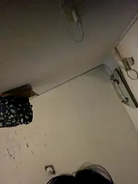 Snapshot of Carolinen chatting on September 2025 04:30:01 PM Carolinen online show from September 2025 04:30:01 PM