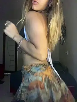 Snapshot of Carolinen chatting on September 2025 07:39:02 PM Carolinen online show from September 2025 07:39:02 PM