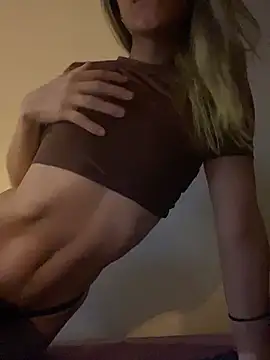 Carolinen online show from April 2026 04:57:01 AM