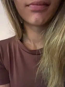 Carolinen online show from April 2026 05:14:02 PM