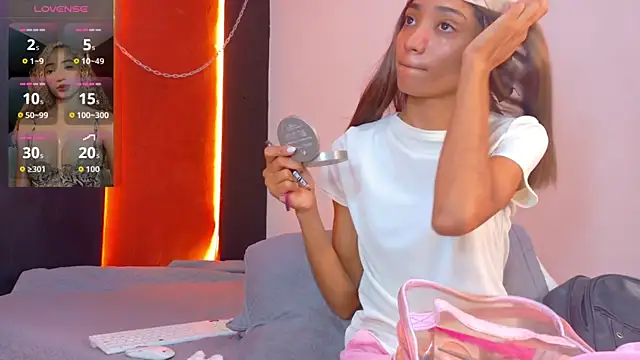 Charlotte Love10 online show from February 2026 12:26:01 PM