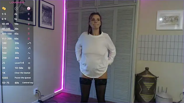 Snapshot of Charline_TheFoxTail chatting on December 2024 07:11:02 PM Charline TheFoxTail online show from December 2024 07:11:02 PM