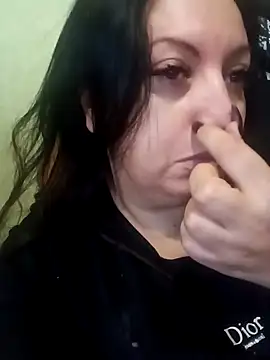 Snapshot of Veronica-Celie chatting on December 2024 12:45:02 PM Veronica-Celie online show from December 2024 12:45:02 PM