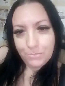 Snapshot of Veronica-Celie chatting on November 2025 12:05:02 PM Veronica-Celie online show from November 2025 12:05:02 PM