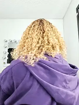 Missbrave1 online show from February 2025 10:51:02 PM