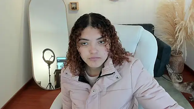 Missbrave1 online show from October 2025 07:02:02 PM