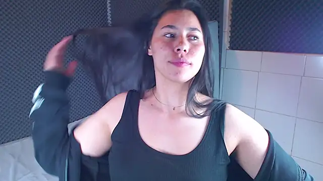 Snapshot of _joy_yva chatting on December 2025 01:55:01 AM joy yva online show from December 2025 01:55:01 AM