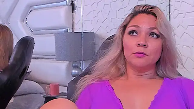 Snapshot of MalorySweet chatting on January 2025 03:40:01 PM MalorySweet online show from January 2025 03:40:01 PM