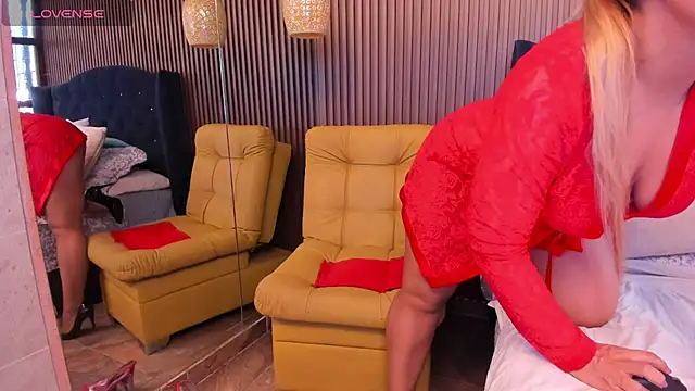 Snapshot of MalorySweet chatting on March 2025 12:04:02 PM MalorySweet online show from March 2025 12:04:02 PM