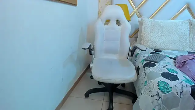 Snapshot of MalorySweet chatting on September 2025 12:48:01 PM MalorySweet online show from September 2025 12:48:01 PM