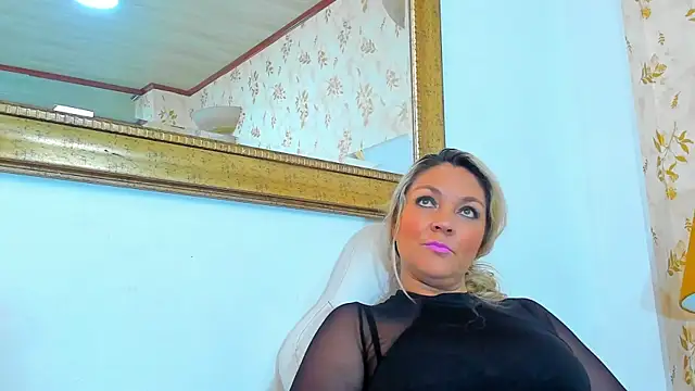 Snapshot of MalorySweet chatting on September 2025 11:56:02 AM MalorySweet online show from September 2025 11:56:02 AM