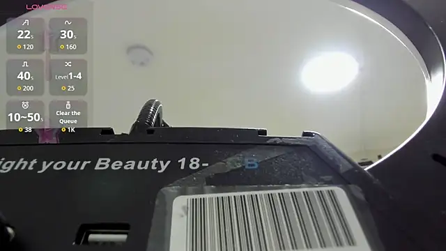 Cristal Cutte online show from November 2025 12:11:01 PM