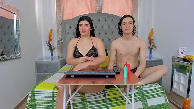 LIZandDante online show from September 2025 07:14:02 PM