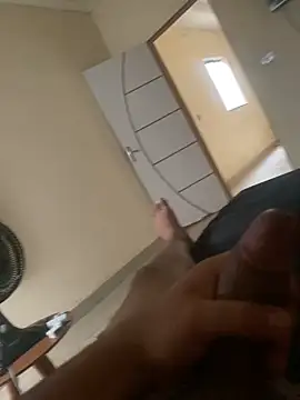 Fenix1002 online show from February 2026 07:17:02 PM