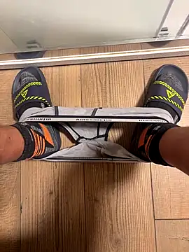 Snapshot of Lecatore80 chatting on December 2025 04:48:02 PM Lecatore80 online show from December 2025 04:48:02 PM