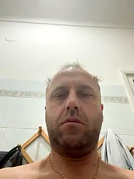 Snapshot of Lecatore80 chatting on January 2026 06:43:02 PM Lecatore80 online show from January 2026 06:43:02 PM