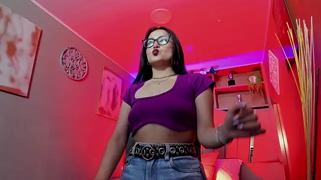 Lucy Williiams online show from November 2025 11:13:01 AM