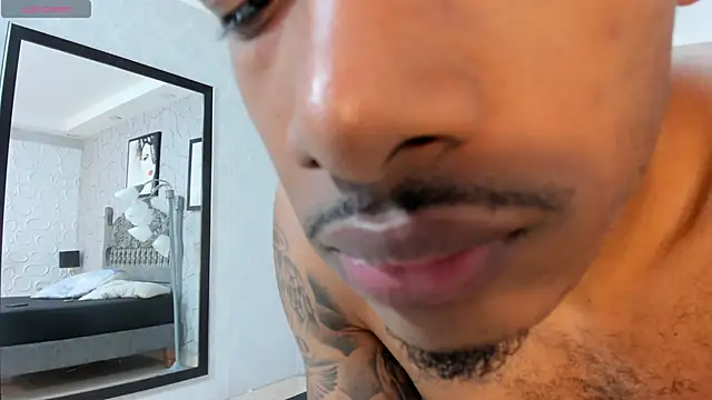 Snapshot of jackmacson chatting on January 2025 06:59:02 PM jackmacson online show from January 2025 06:59:02 PM