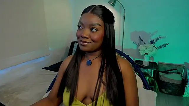 Im Maria online show from November 2025 08:09:01 PM