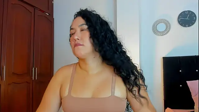 kathyajhonss online show from October 2025 10:06:02 PM