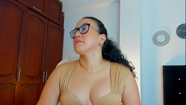 kathyajhonss online show from November 2025 11:43:01 PM