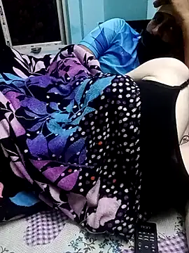 Snapshot of Raja_Ranii chatting on December 2024 09:47:02 PM Raja Ranii online show from December 2024 09:47:02 PM